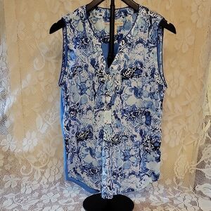 Elegant Blue Floral Sleeveless Blouse